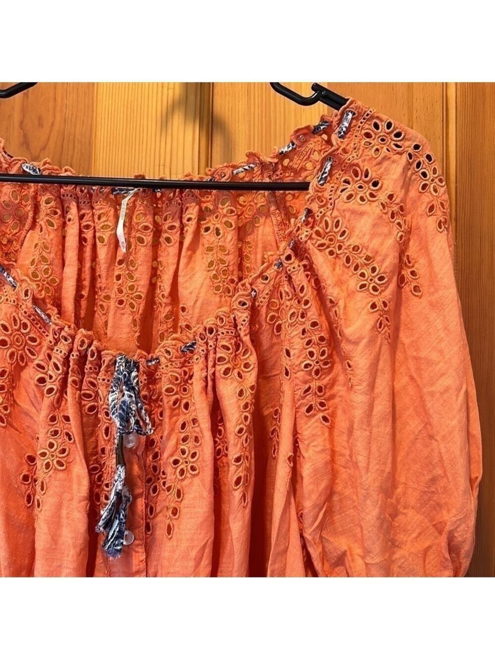 Free People Peach/Orange Short Puff Sleeve Eyelet Button-Up Tunic Top Size XS - Picture 3 of 8